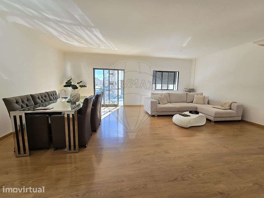 Apartamento T2 para arrendamento - Grande imagem: 2/10