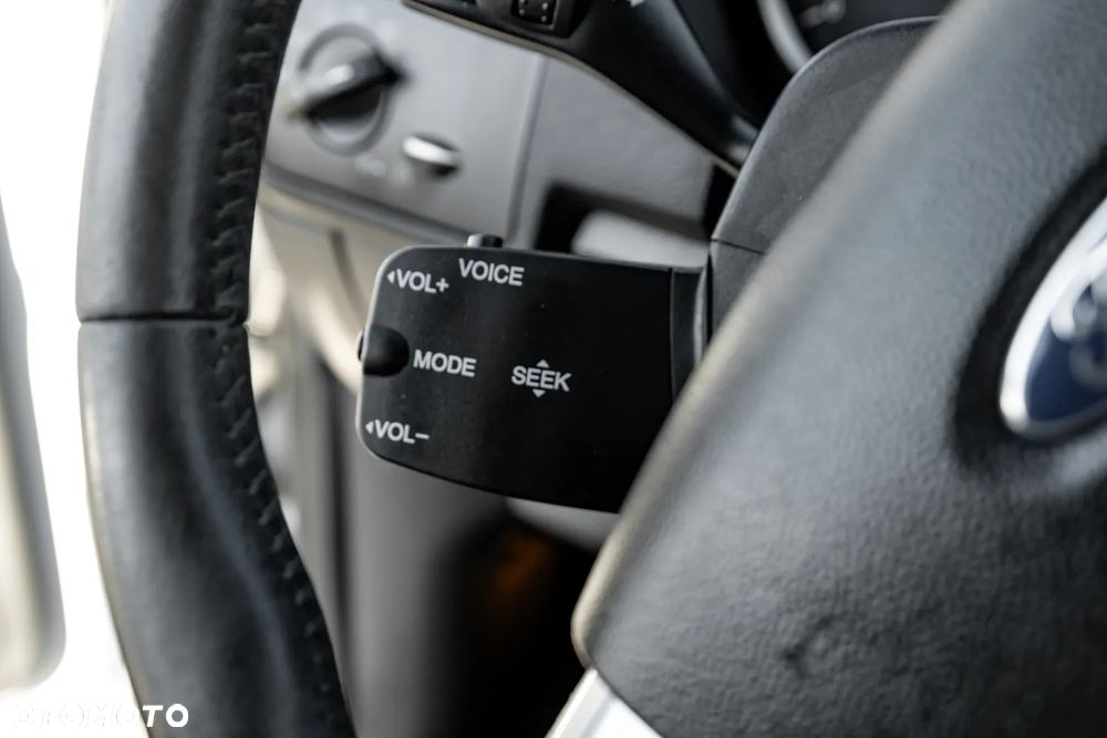 Ford Kuga 2.5 4x4 White Magic - 34