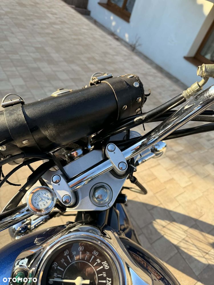 Suzuki Intruder - 17