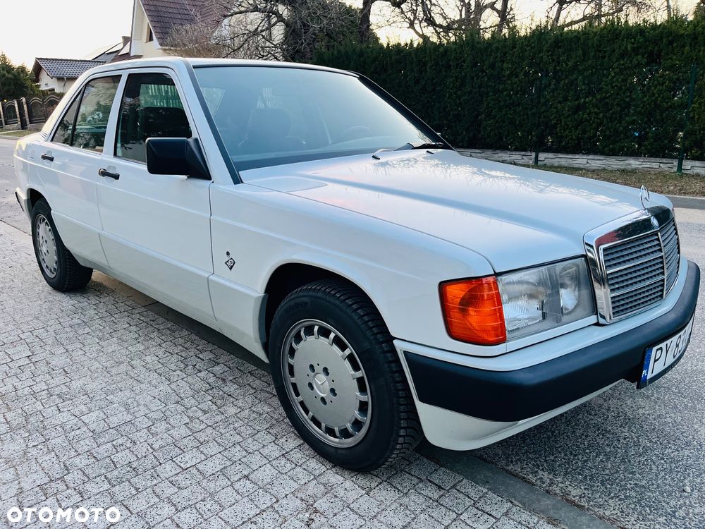 Mercedes-Benz W201 (190) - 7