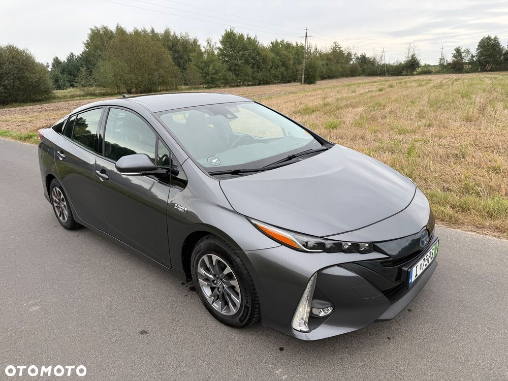Toyota Prius Hybrid Executive - 13
