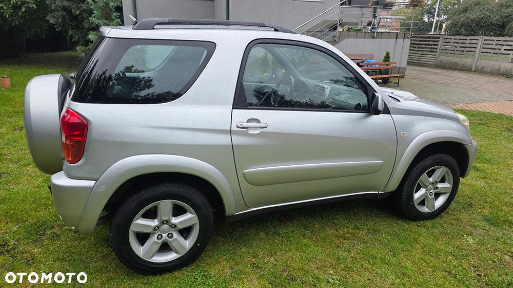 Toyota RAV4 4x4 Edition - 18