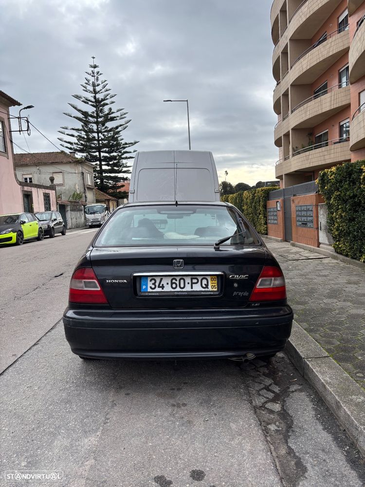 Honda Civic 1.4i Profile - 2