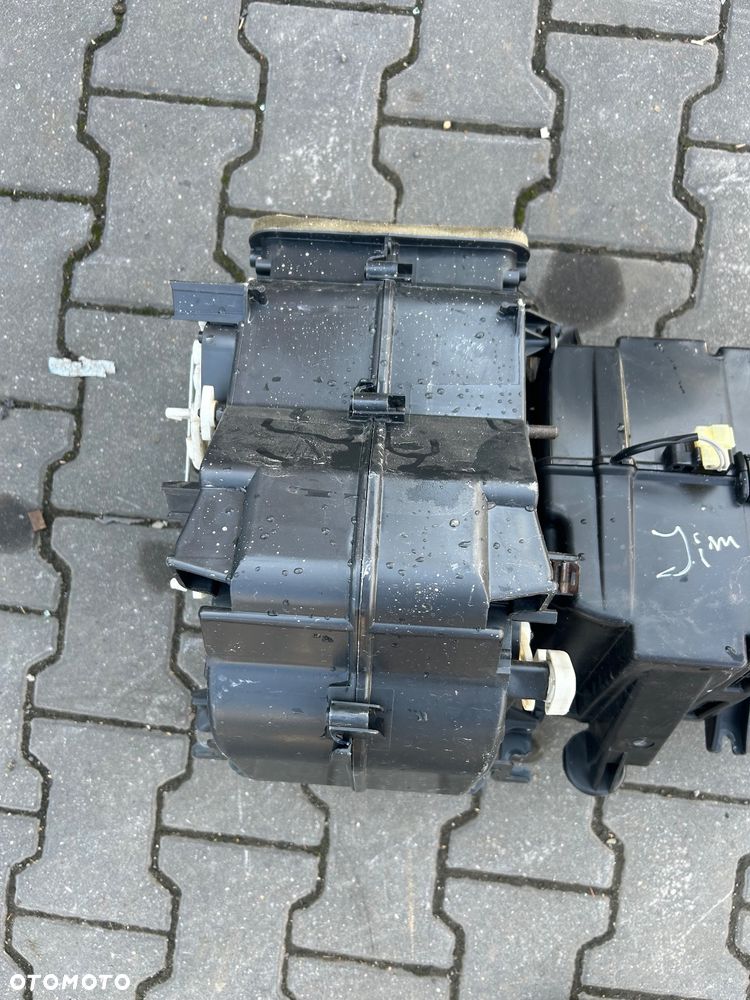 Suzuki Jimny nagrzewnica pod klimatyzację 95400-81A13 parownik klimatyzacji dmuchawka - 3
