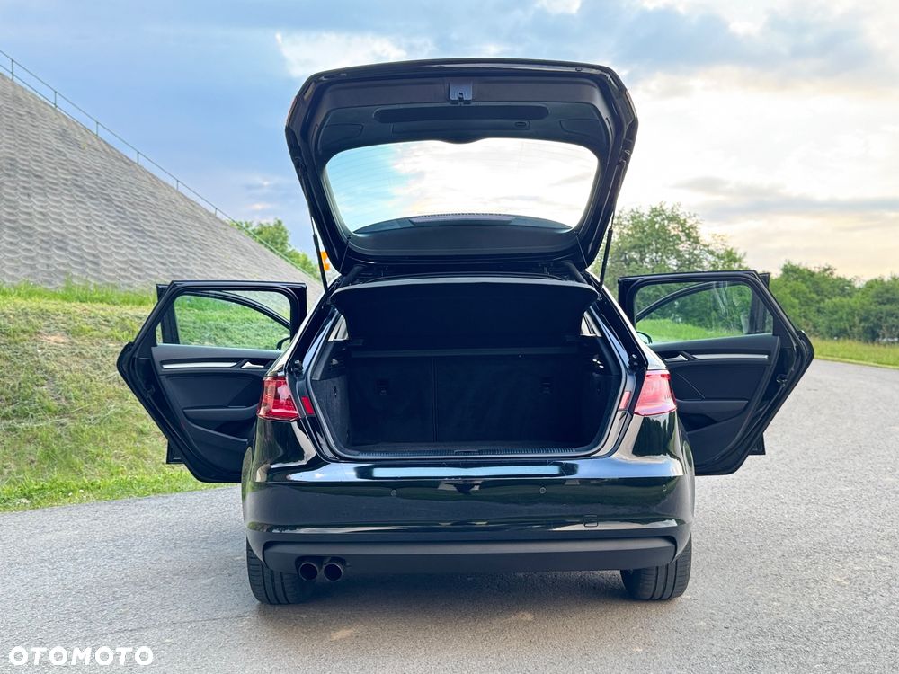 Audi A3 Sportback - 19