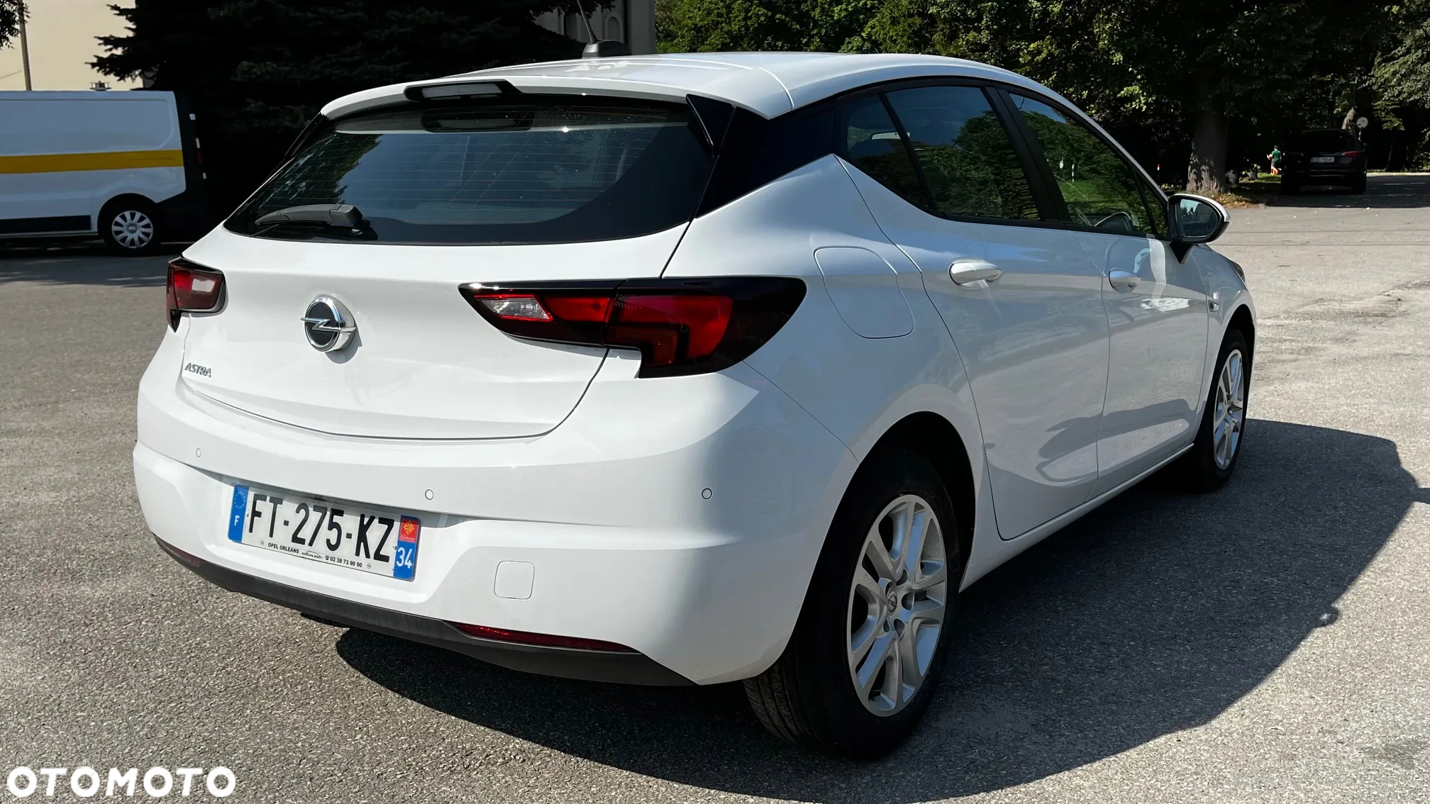 Opel Astra 1.5 D Start/Stop Business Edition - 2