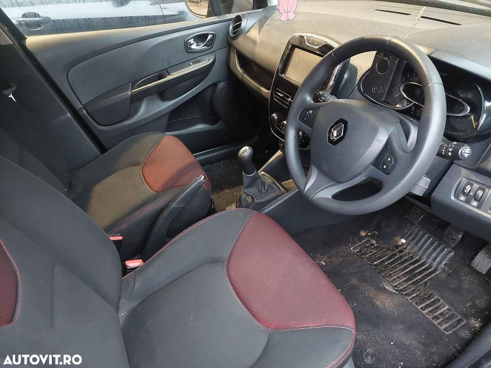 Usa Spate Dreapta Renault Clio 2013 Hatchback Negru - 5