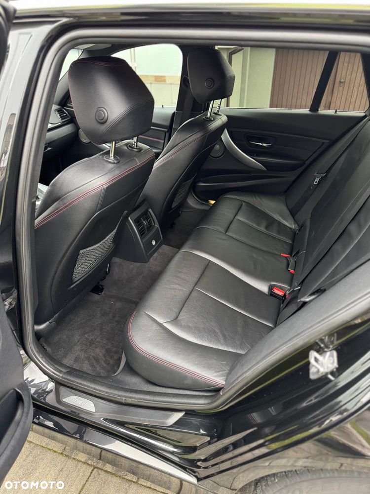 BMW Seria 3 330d Sport Line - 16