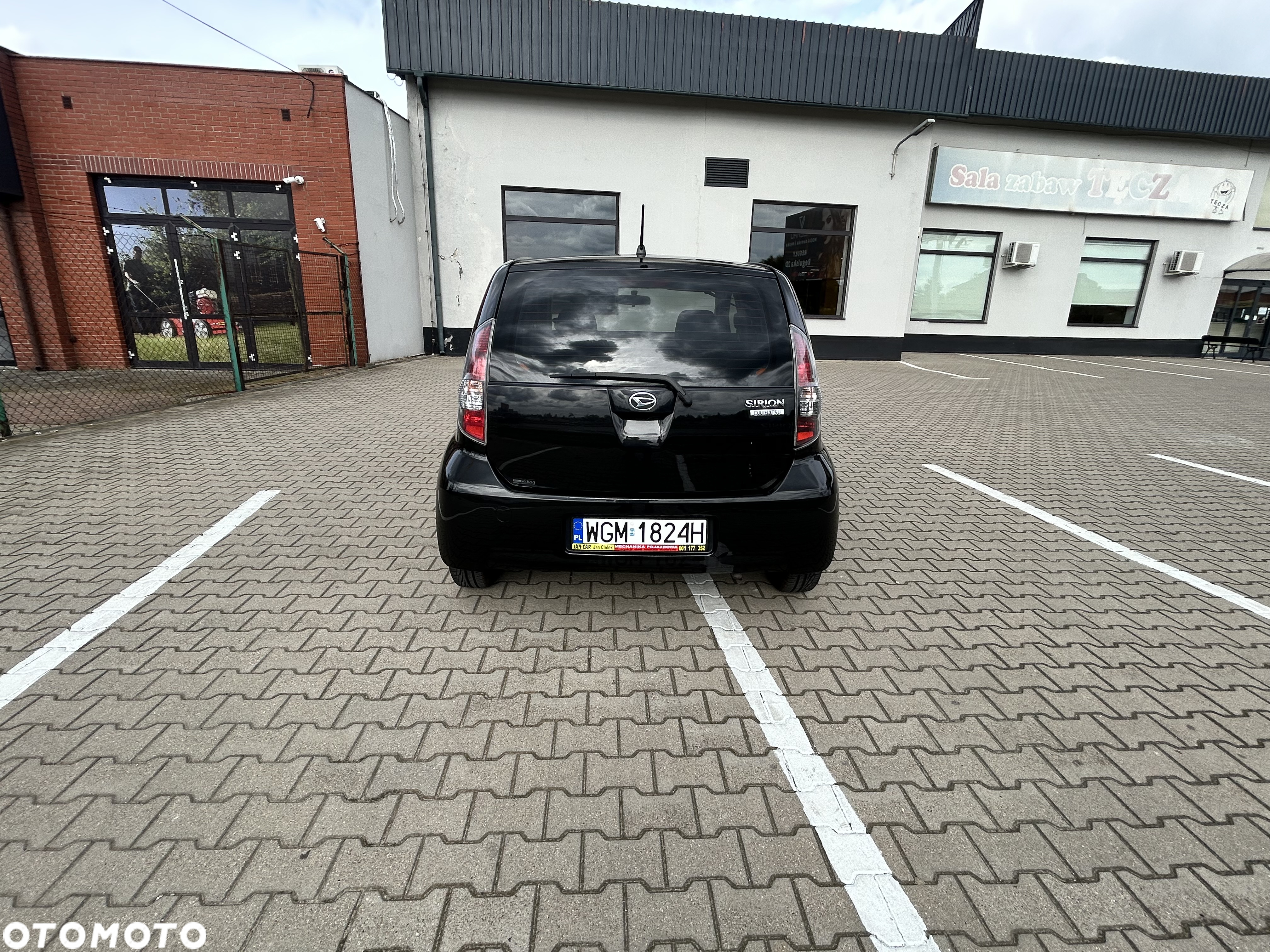 Daihatsu Sirion 1.0 - 7