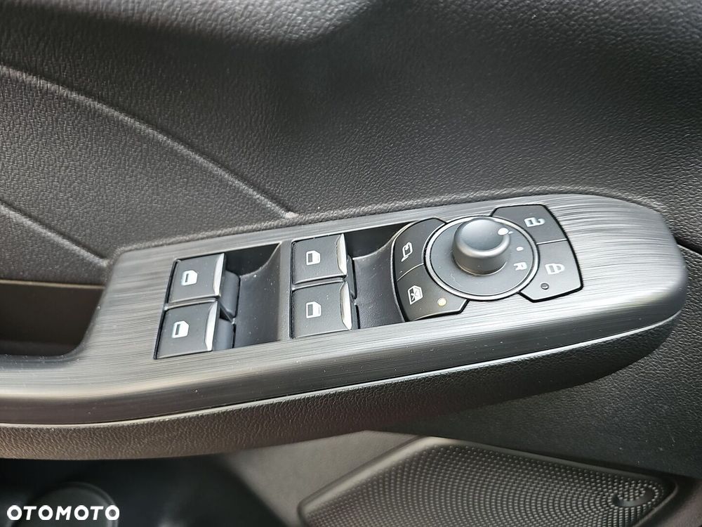 Ford Kuga - 18