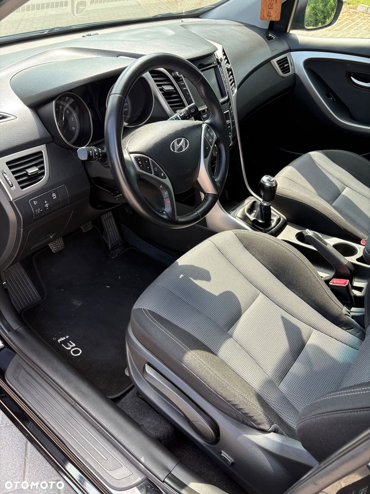 Hyundai i30 blue Kombi 1.6 GDi Style - 8