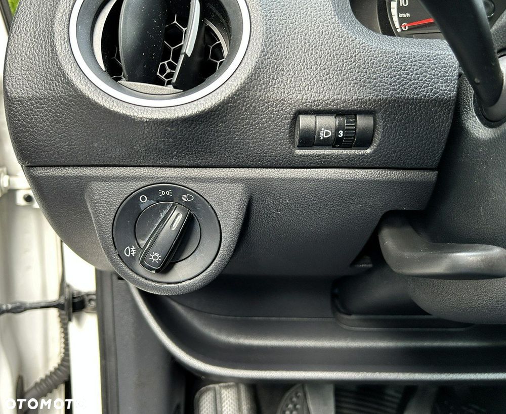 Volkswagen up! 1.0 street EU6 - 14