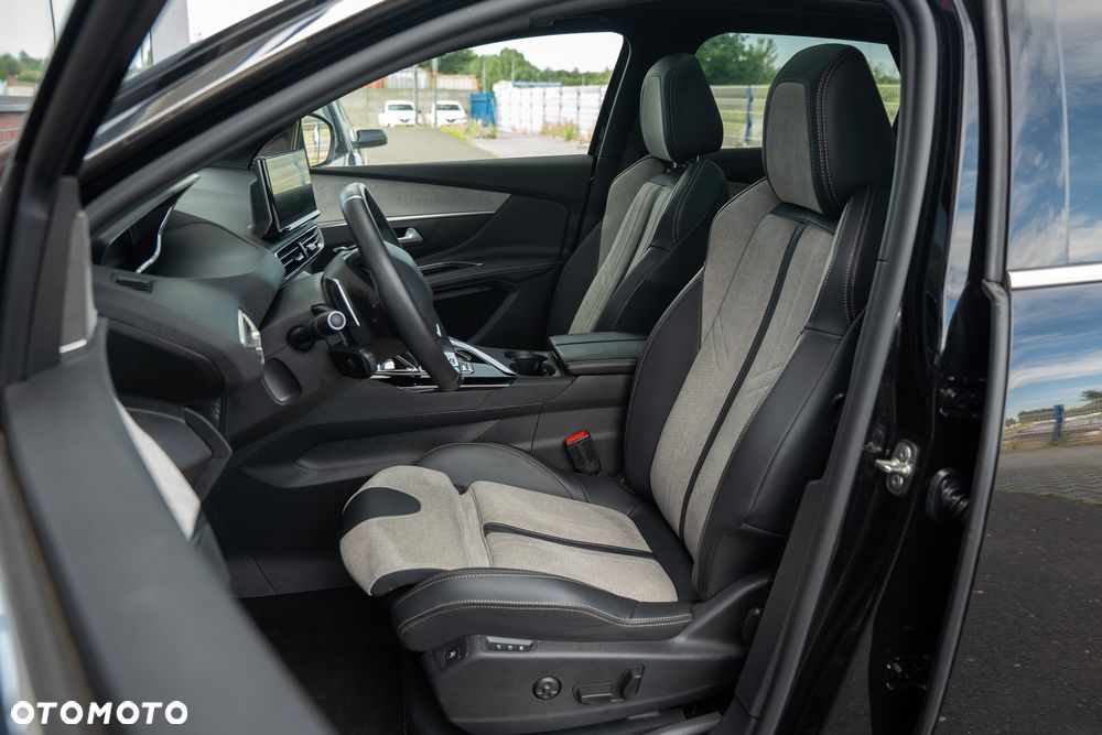 Peugeot 3008 1.6 PureTech Hybrid PHEV Allure Pack S&S EAT8 - 24