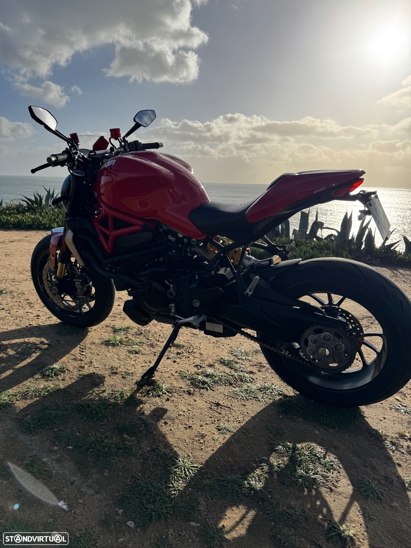 Ducati Monster 1200R - 2