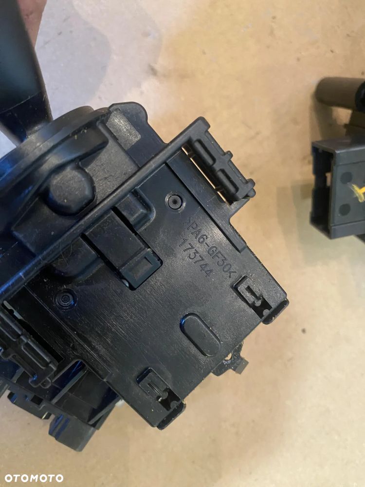 Przełączniki świateł wycieraczek Suzuki SX4 S-Cross 1.4TB Hyb 2022 OE - 3