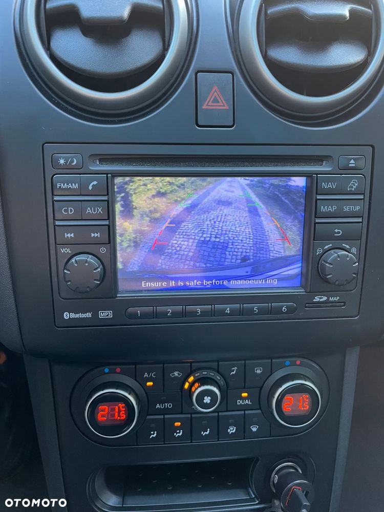 Nissan Qashqai 2.0 dCi 4x4 Tekna - 13