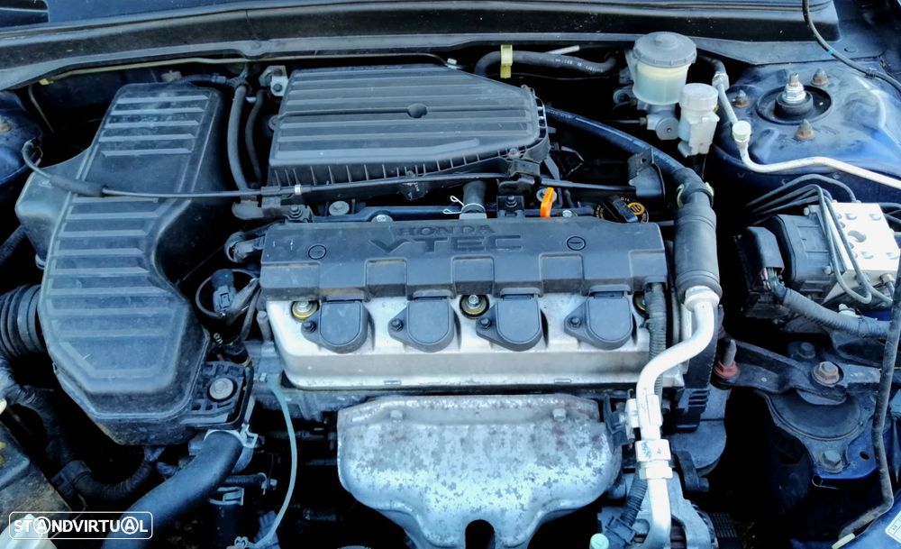 Honda Civic 1.6 ES - 11