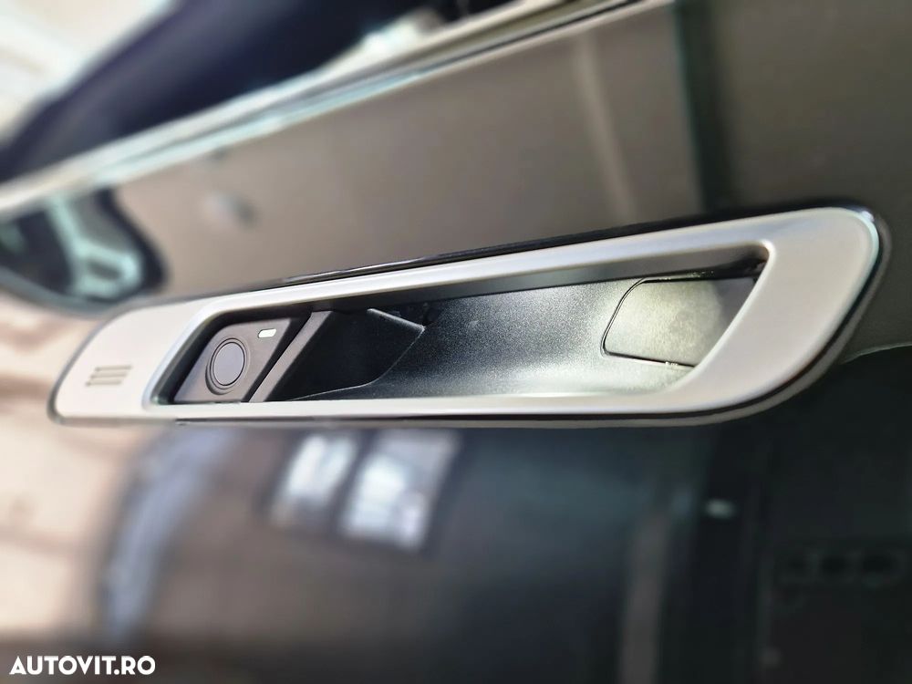 BMW Seria 7 750e xDrive AT PHEV - 24