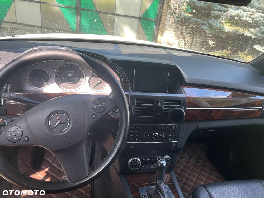 Mercedes-Benz GLK 350 4Matic 7G-TRONIC - 8