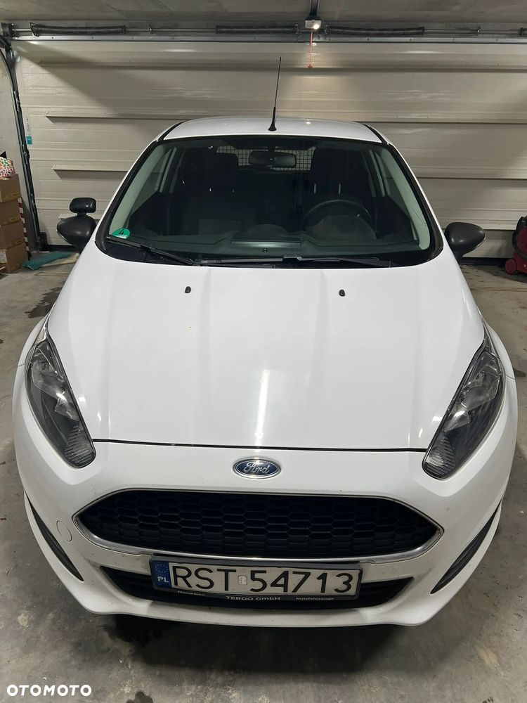 Ford Fiesta - 2