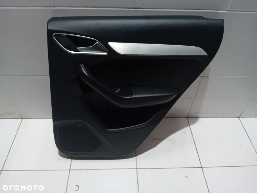 boczek drzwi prawy tył Audi Q3 2015 - 1