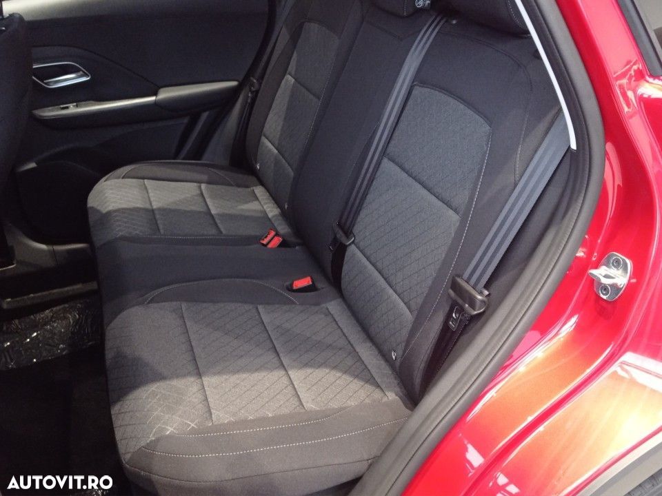 MG ZS HEV 1.5 GSI AT Explore - 12