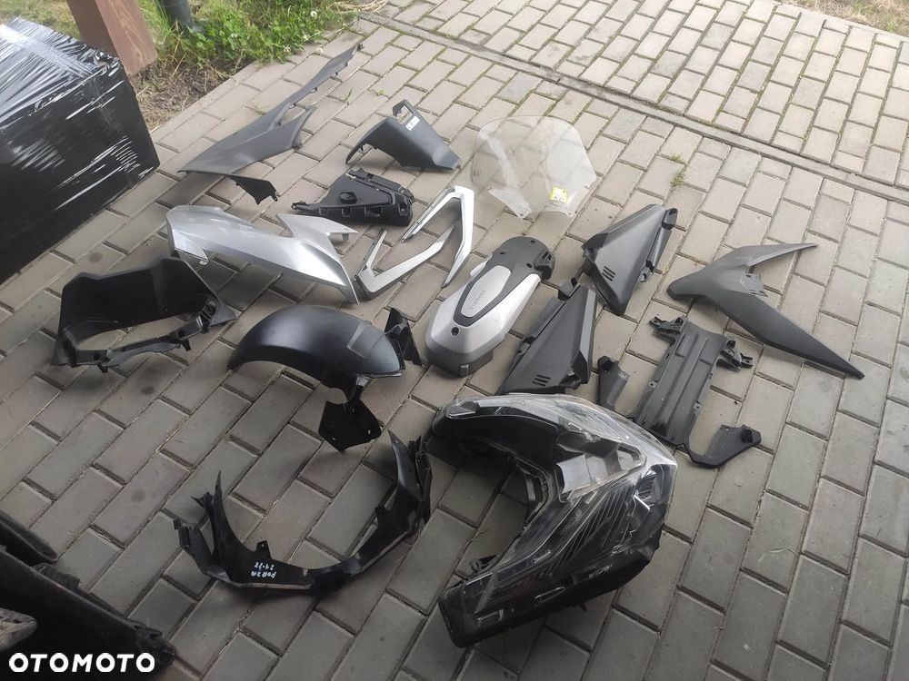 EU Osłona Owiewka Lewa Prawa Lampa Bok Honda Forza NSS 125 250 350 21- - 1