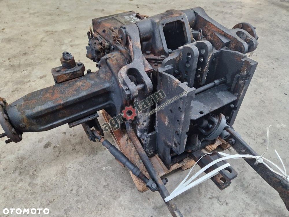 Tylny most Massey Ferguson 6265 851B2 - 2