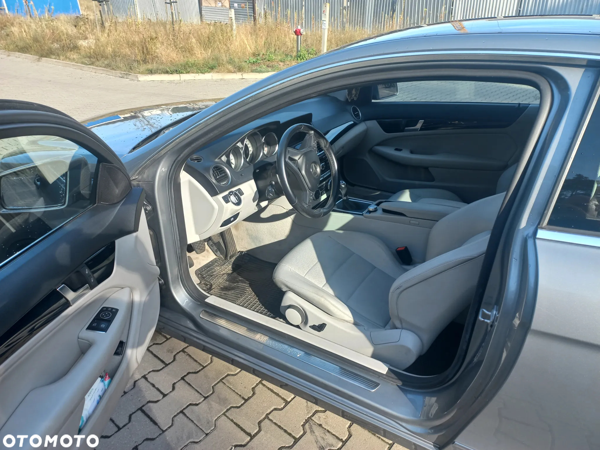 Mercedes-Benz Klasa C 180 CGI BlueEff - 5