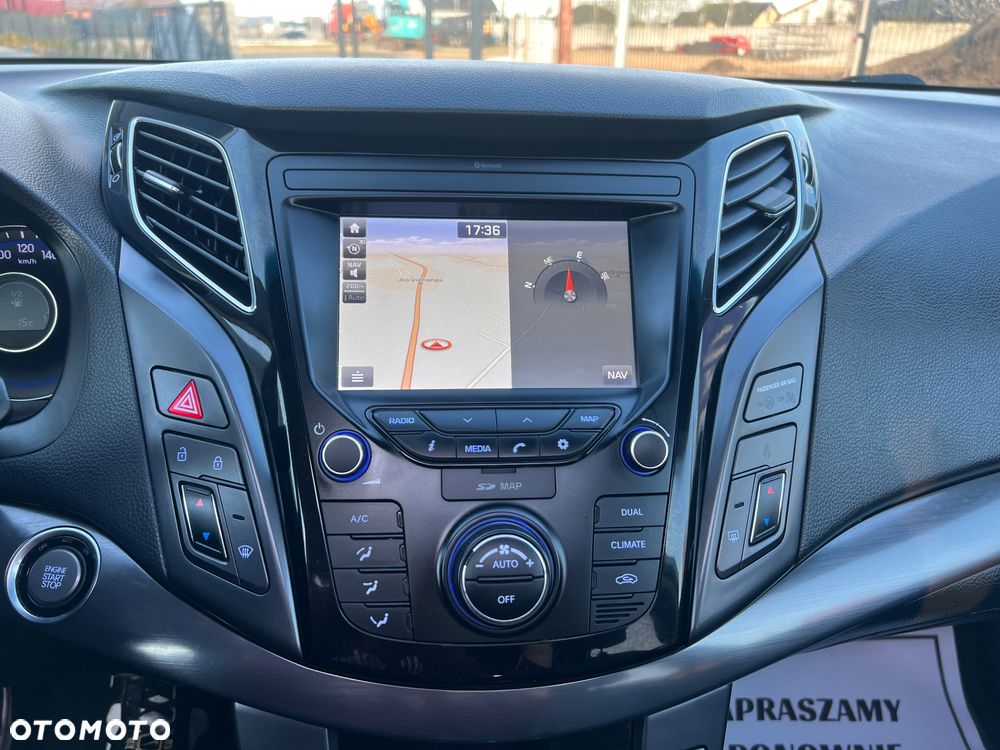 Hyundai i40 Kombi 1.7 CRDi DCT Premium - 23