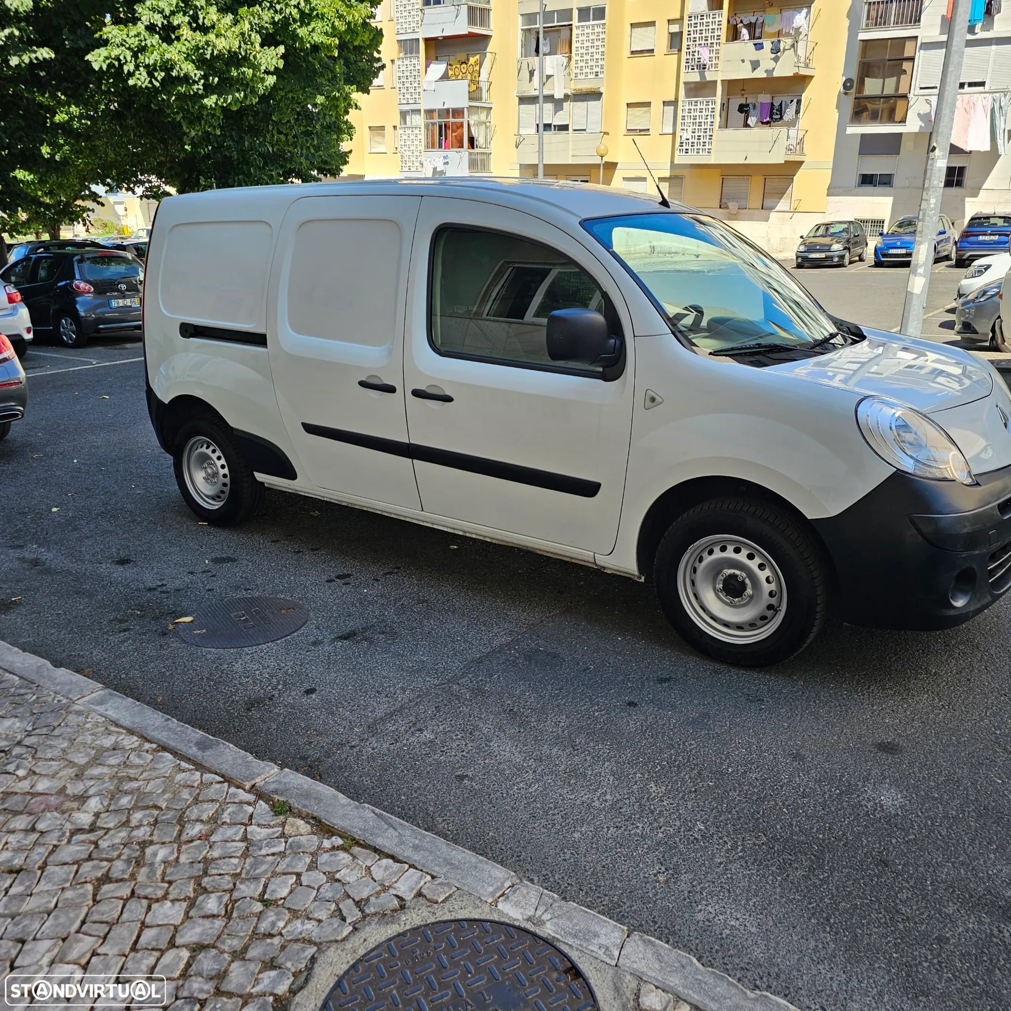 Renault Kangoo XL LONGA - 2