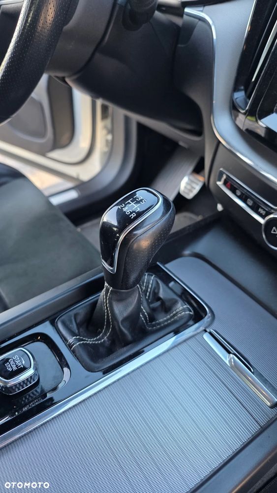 Volvo XC 60 D3 R-Design - 8