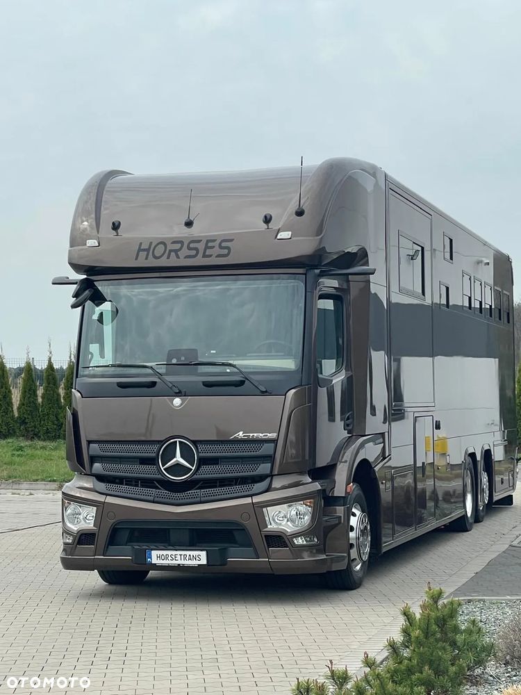 Mercedes-Benz ACTROS - 3