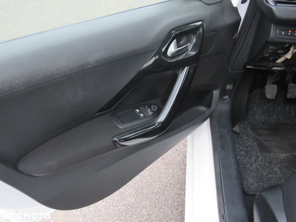 Peugeot 208 1.6 BlueHDi Active - 8