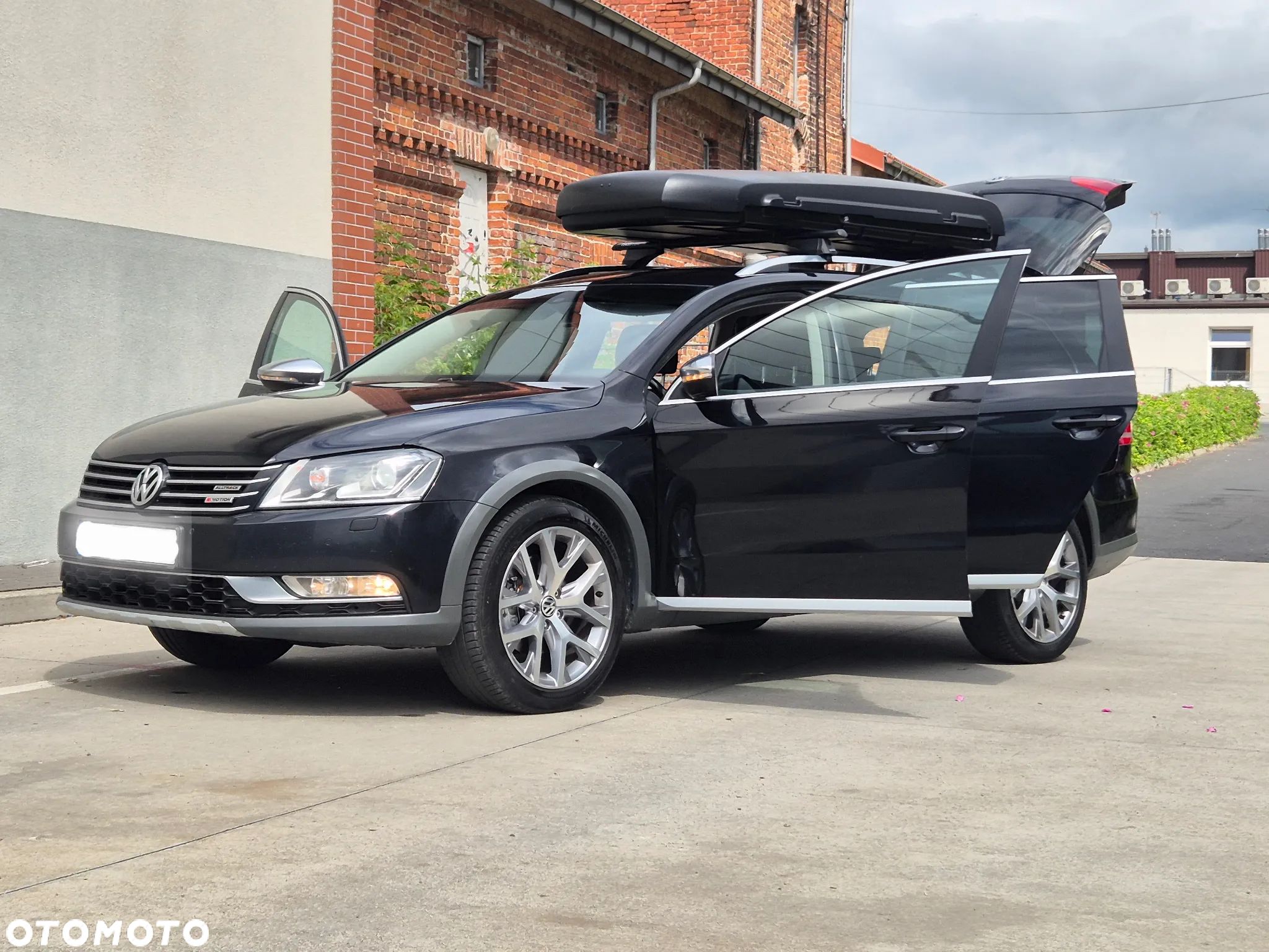 Volkswagen Passat Variant 2.0 TDI DSG BlueMotion Technology Business Edition - 1