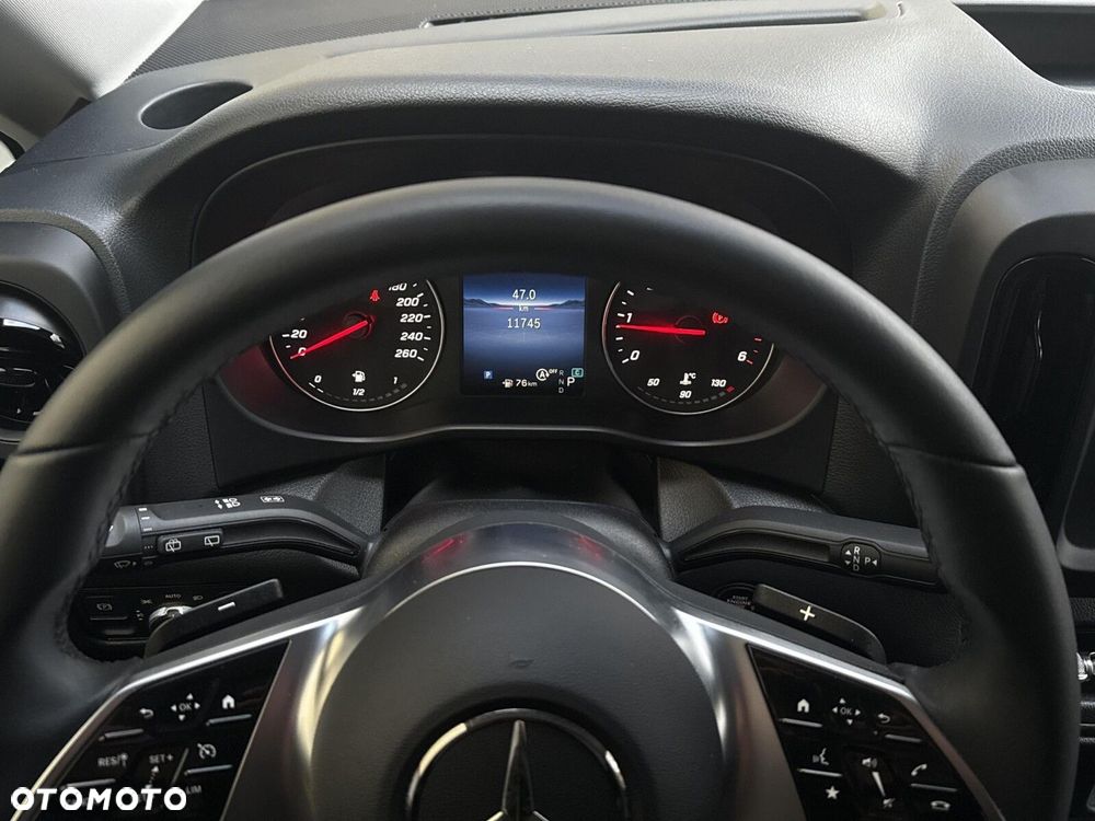 Mercedes-Benz Vito - 15