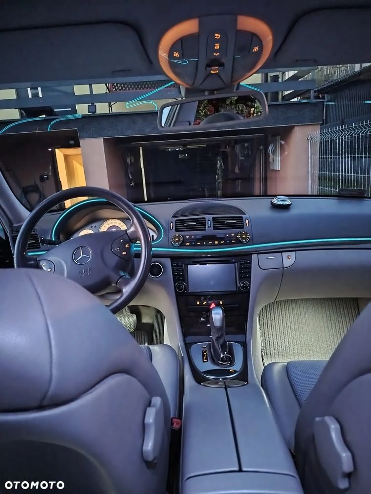 Mercedes-Benz Klasa E - 28