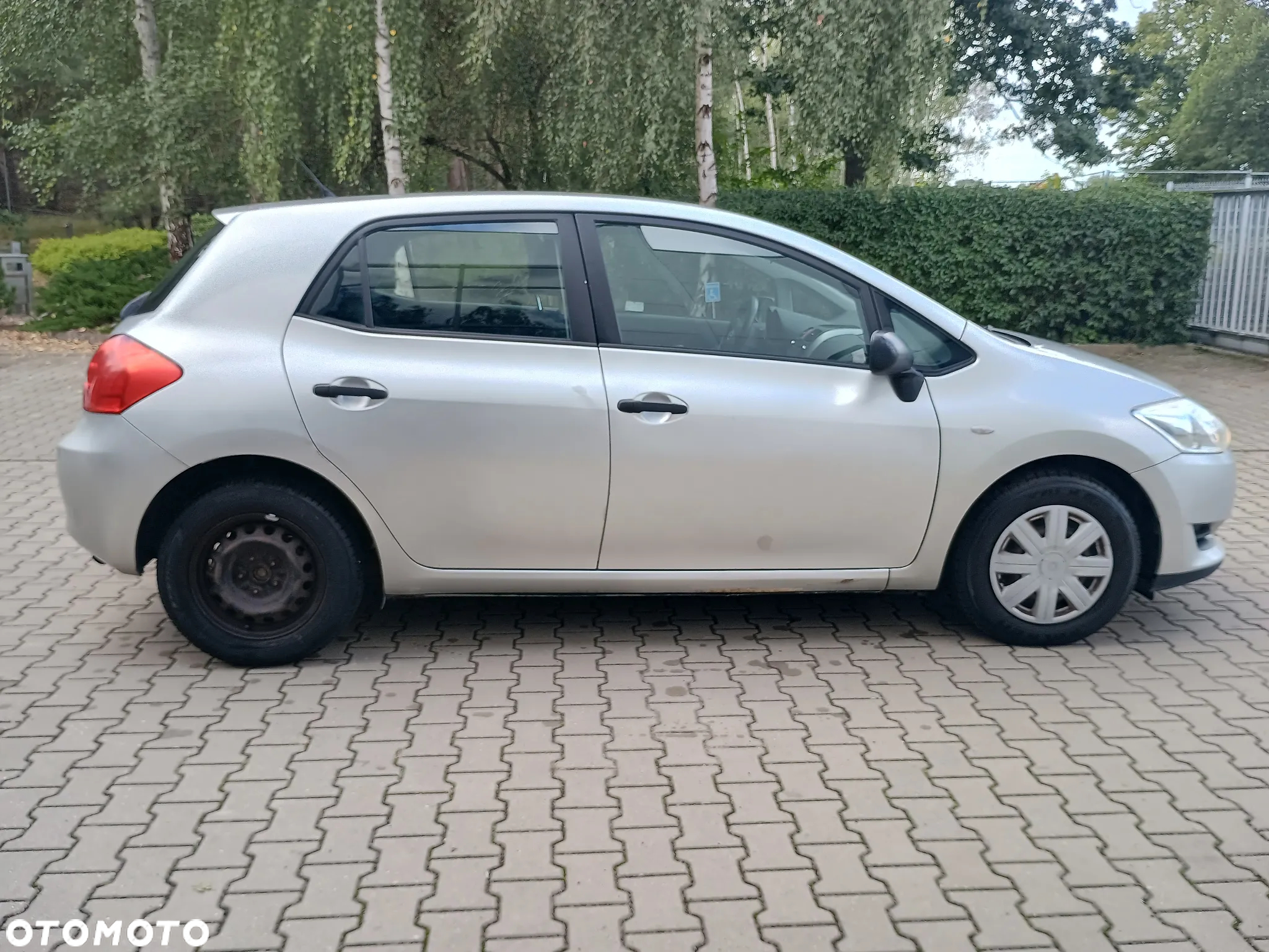 Toyota Auris 1.4 D-4D Luna - 2