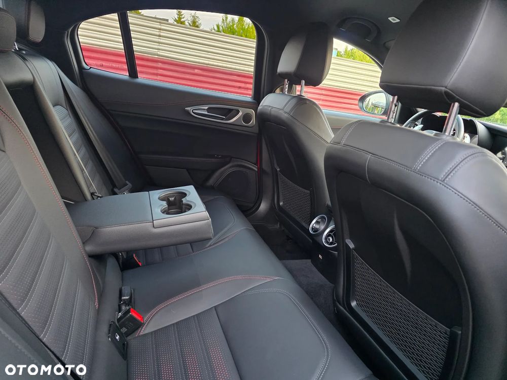 Alfa Romeo Giulia 2.0 Turbo Tributo Italiano Q4 - 20