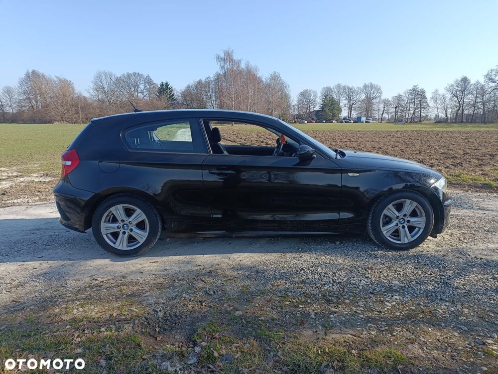 BMW Seria 1 116i - 4