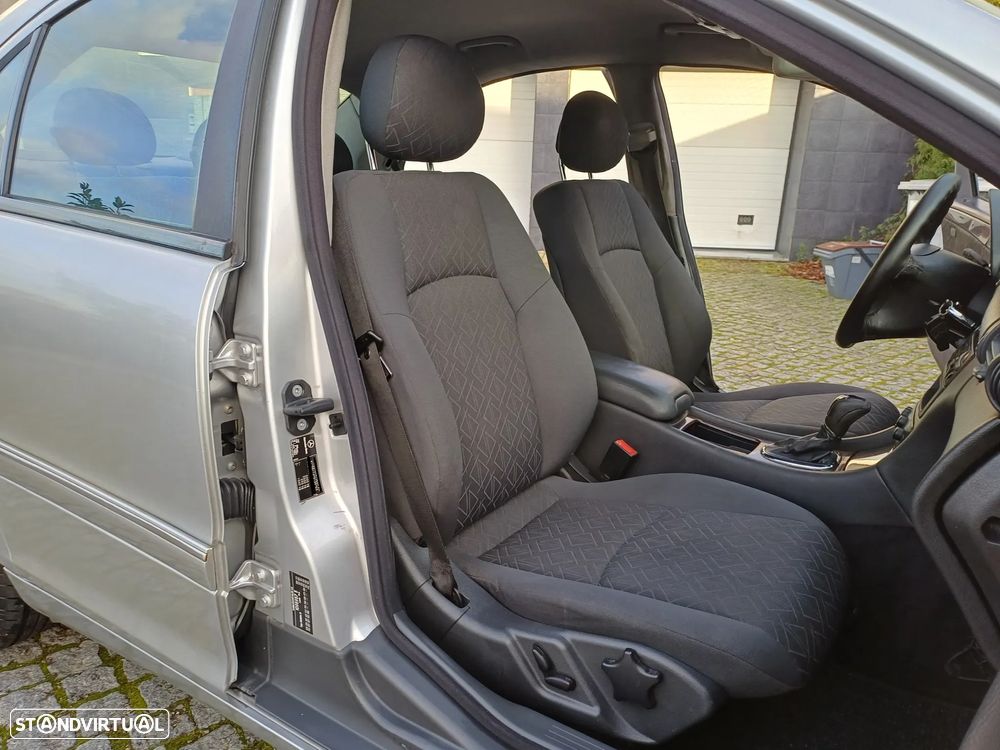 Mercedes-Benz C 220 CDI Auto Avantgarde - 29