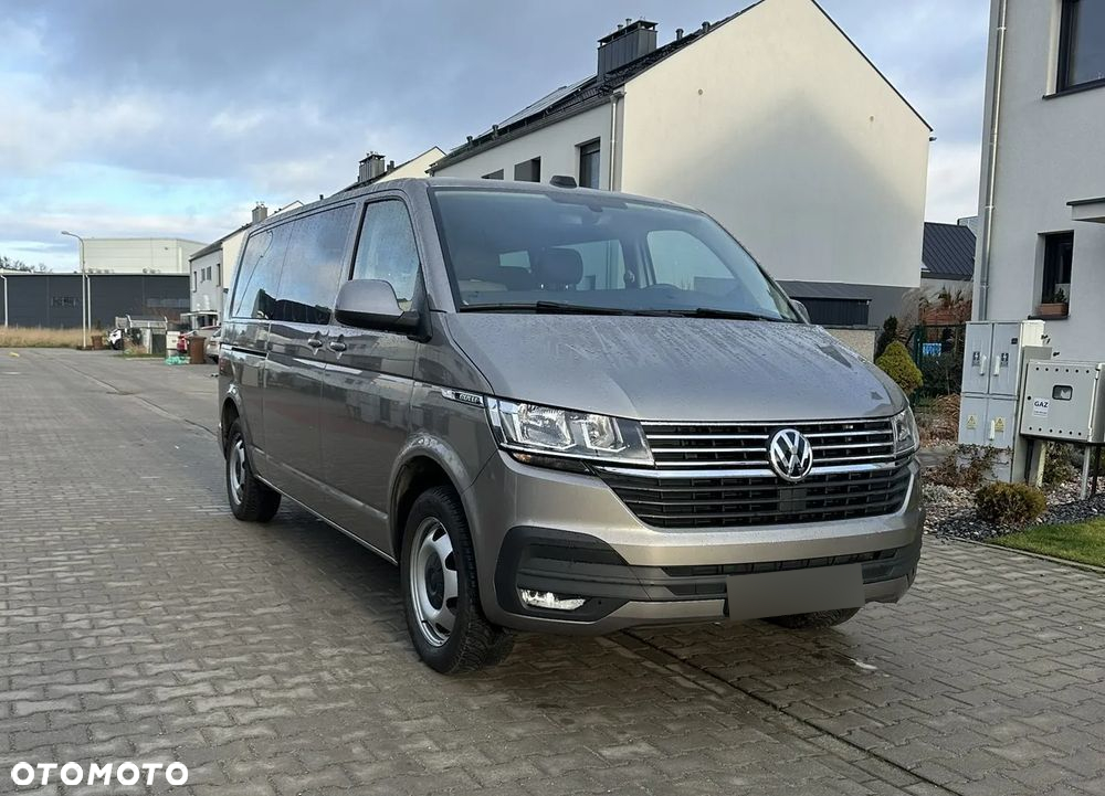 Volkswagen Caravelle 6.1 2.0 TDI L2 Trendline DSG - 4