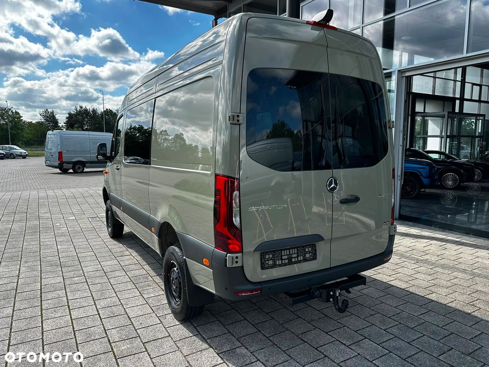 Mercedes-Benz Sprinter - 5