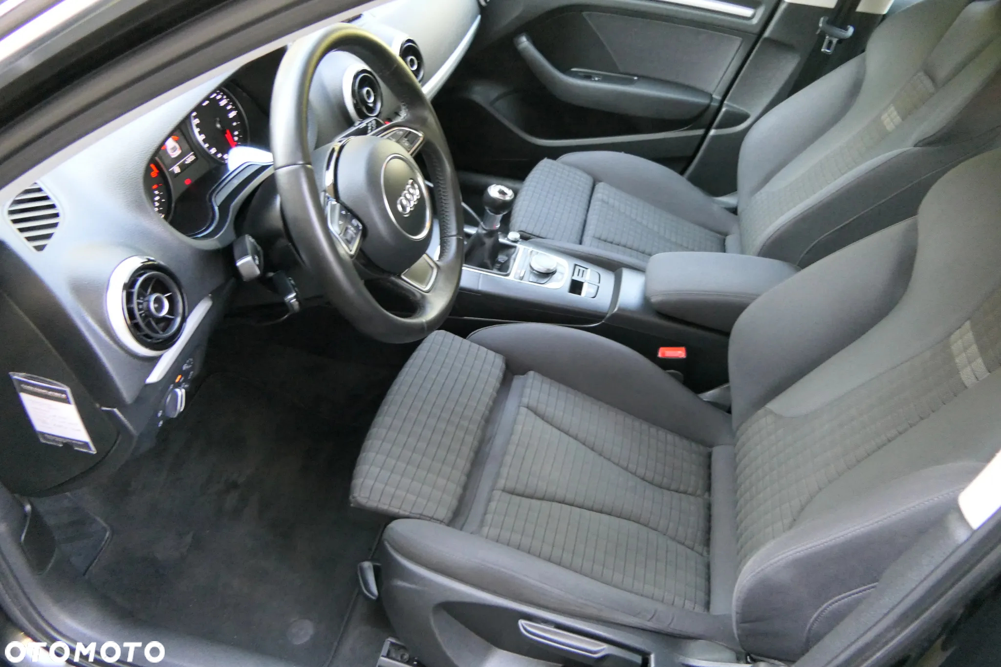 Audi A3 1.6 TDI Ambition - 17