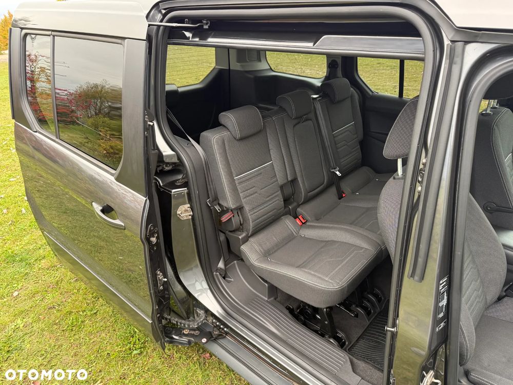 Ford Tourneo Connect Grand - 14