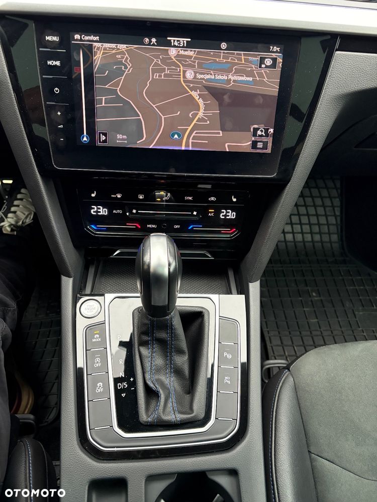 Volkswagen Arteon 2.0 TSI OPF 4Motion DSG R - 18