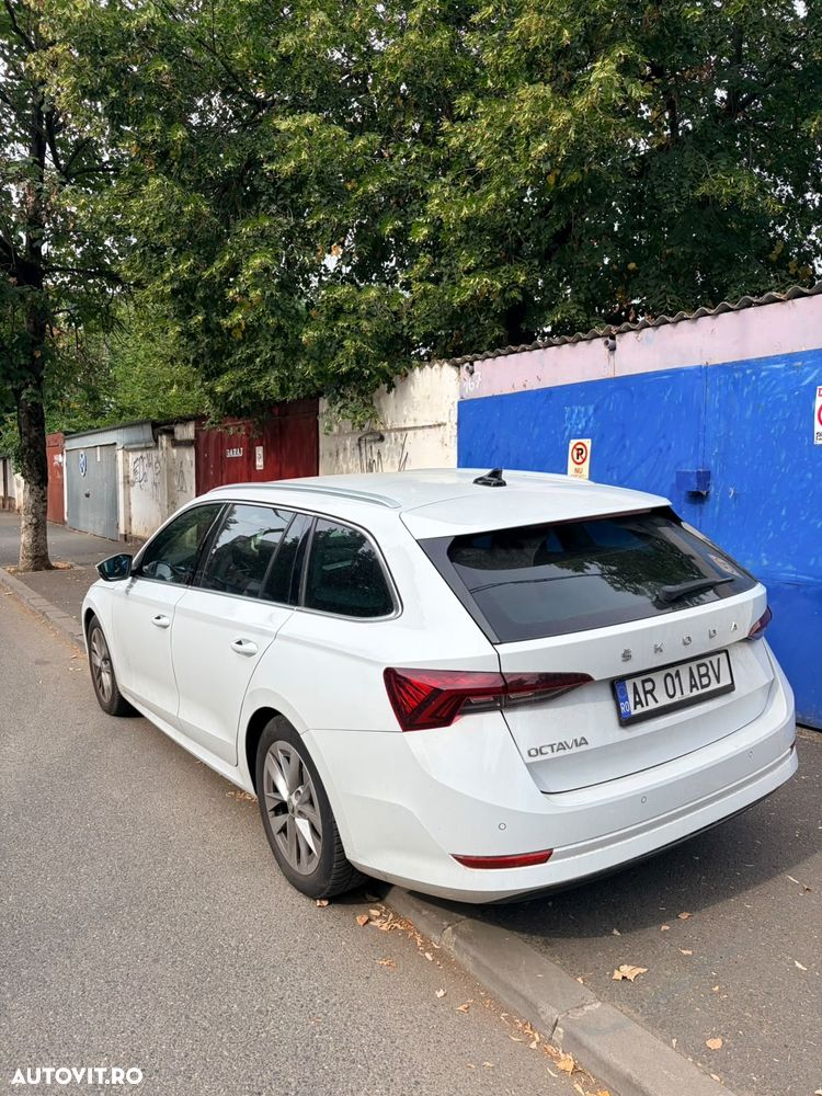 Skoda Octavia 2.0 TDI DSG Style - 4