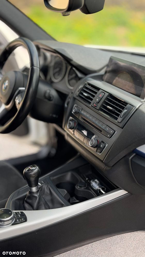 BMW Seria 1 120d xDrive BluePerformance Sport Line - 27