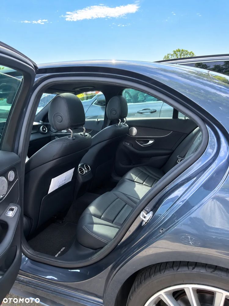 Mercedes-Benz Klasa C 300 7G-TRONIC - 9
