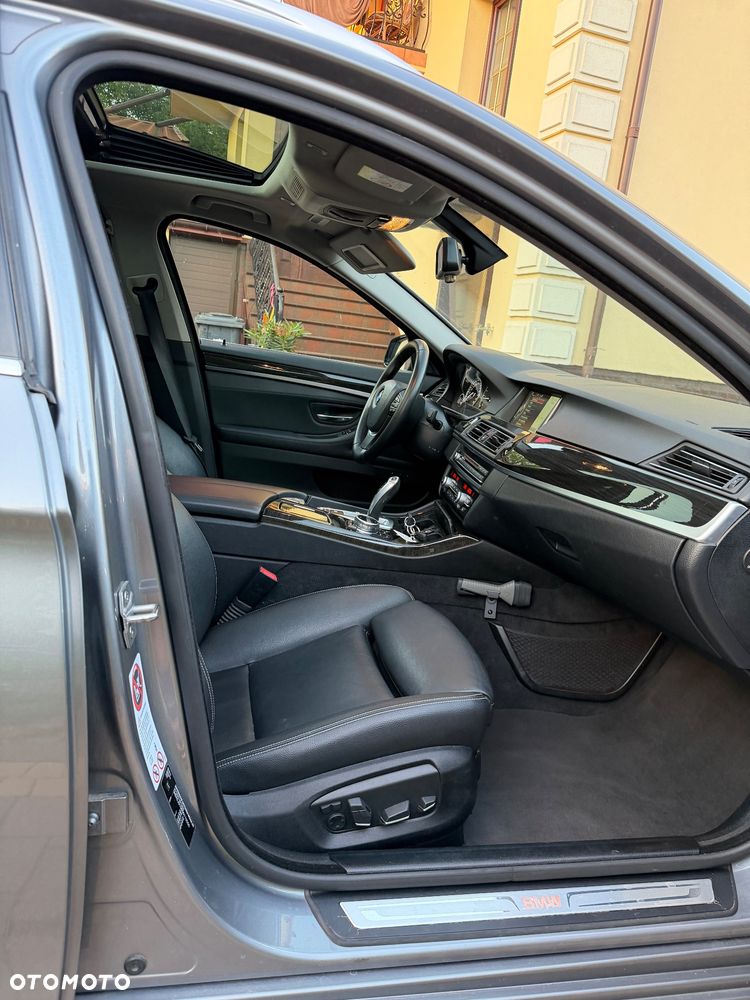 BMW Seria 5 520d Luxury Line - 26